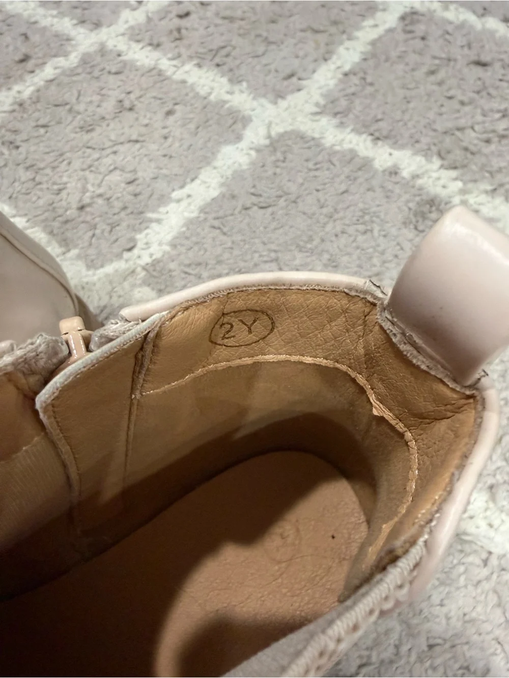 Kids' Cream Chelsea Boots with Side Zip 2y